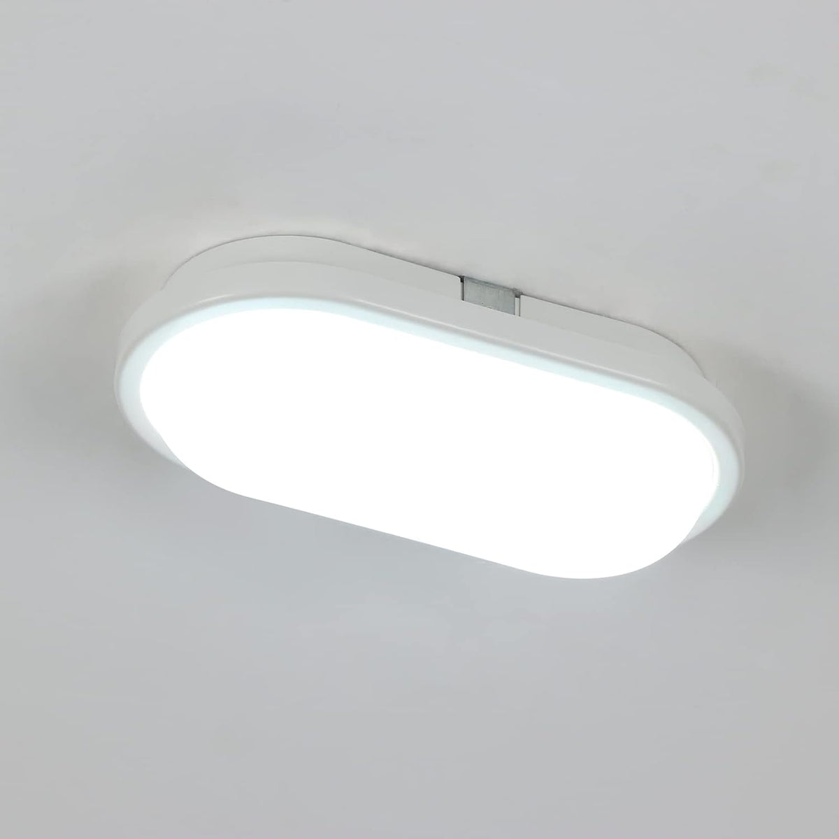 Koel witte LED-plafondlamp 6000K ovale LED badkamer plafondlamp waterdicht IP54 voor bad, slaapkamer, woonkamer, keuken