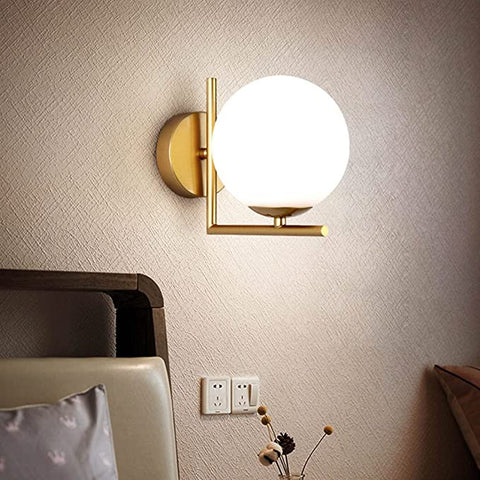 Lámpara de pared LED, lámpara de bola de pared moderna, pantalla de bola blanca de cristal, lámpara de pared de metal, focos de pared interiores para dormitorio, pasillo, cocina, escalera. (Sin bombilla)
