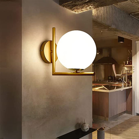 Lámpara de pared LED, lámpara de bola de pared moderna, pantalla de bola blanca de cristal, lámpara de pared de metal, focos de pared interiores para dormitorio, pasillo, cocina, escalera. (Sin bombilla)